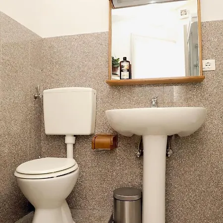 Da Lella City Centre Homestay szállás