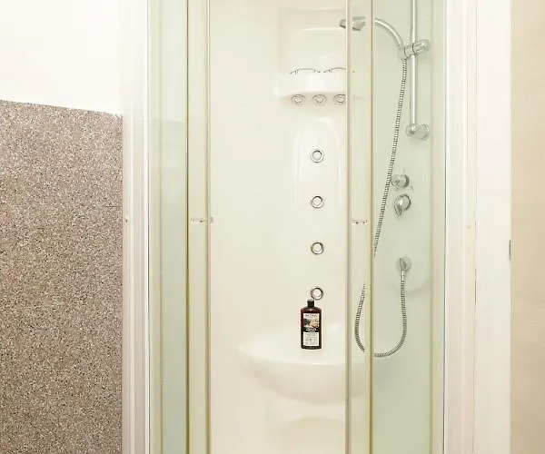 Da Lella City Centre